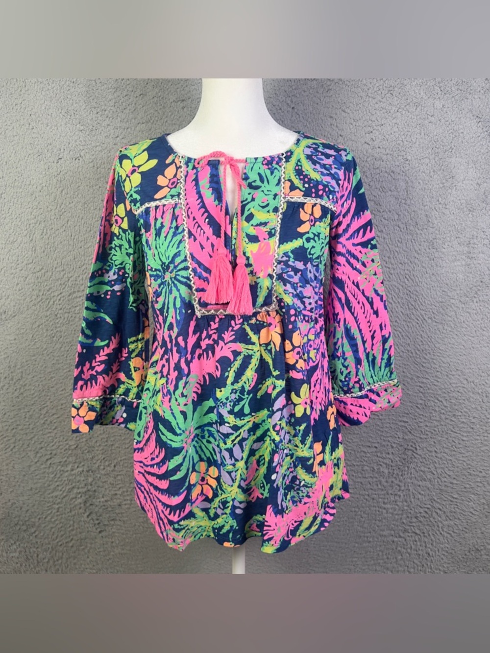 Lilly Pulitzer Tilda Top Womens XS Multicolor All A Glow 3/4 Sleeve Front Tassel
